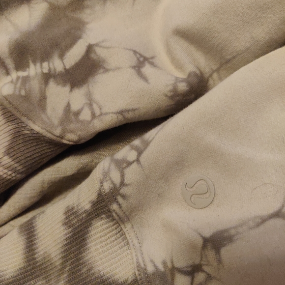 Lululemon Shibori dyed Ready To Roll Crew - Picture 6 of 8